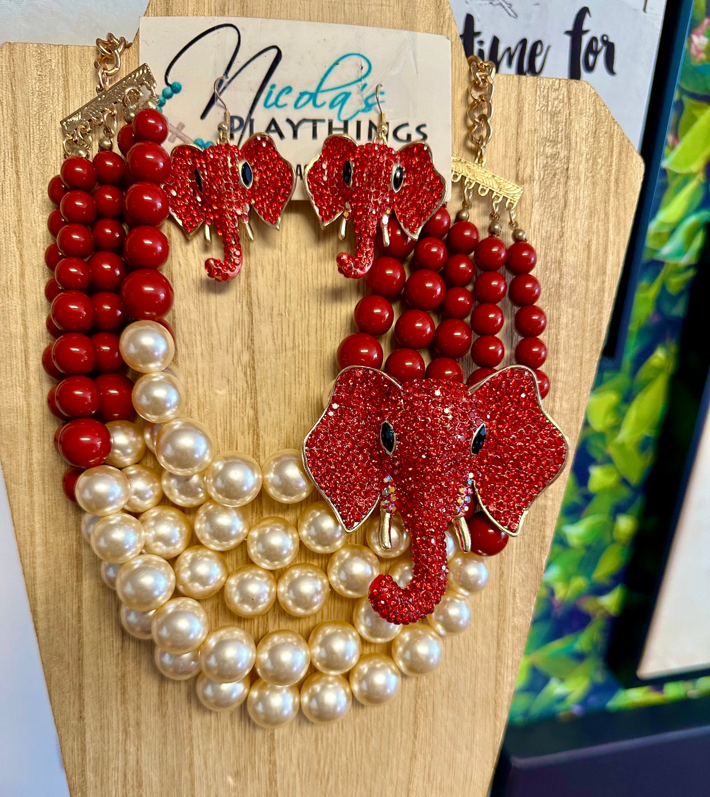 crimson cream elephant necklace set