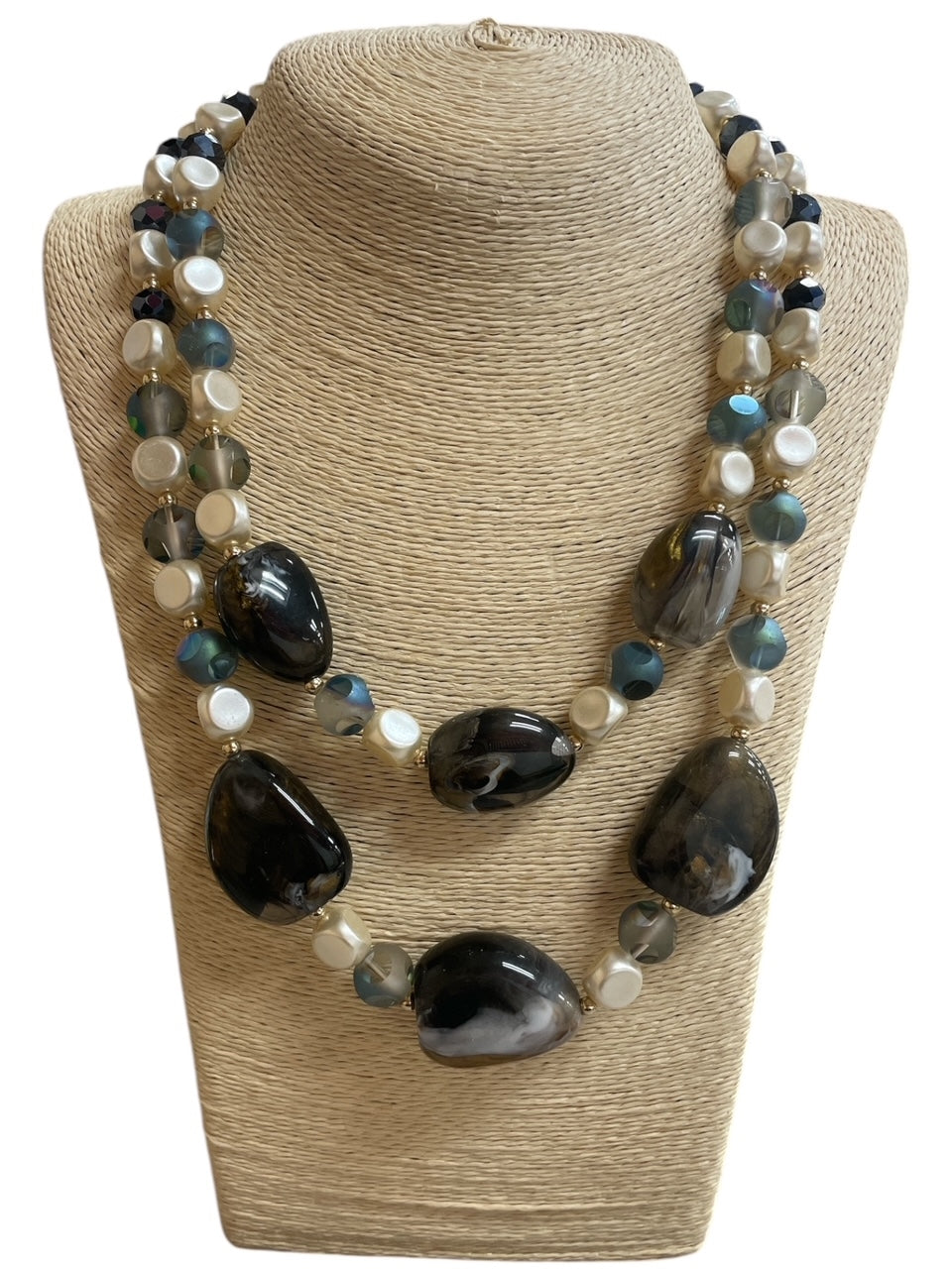 Queen Pearl Necklace